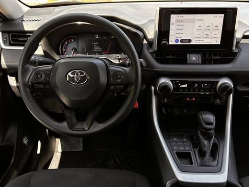 Used 2025 Toyota RAV4 LE image 13