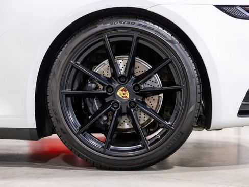 Used 2022 Porsche 911 Carrera image 18