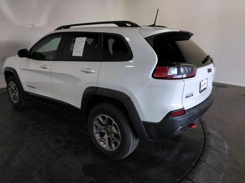 Used 2021 Jeep Cherokee Trailhawk image 8