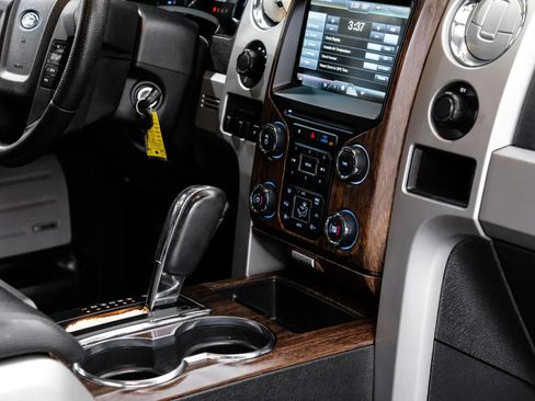 Used 2014 Ford F150 Lariat w/ Equipment Group 502A Luxury AWD/4WD image 28