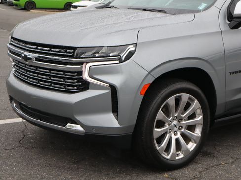 Used 2023 Chevrolet Tahoe Premier w/ Premium Package 2 AWD/4WD image 6