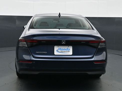 Used 2023 Honda Accord EX image 6