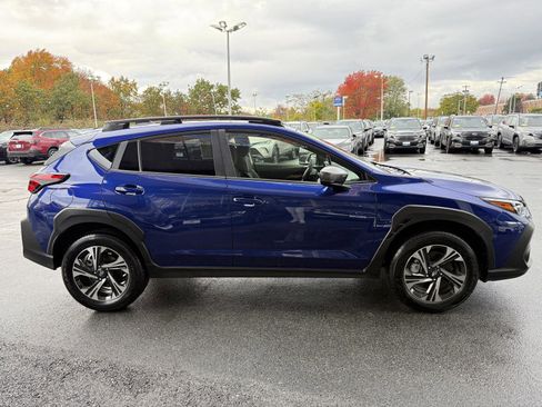 Used 2025 Subaru Crosstrek 2.0i Premium image 6