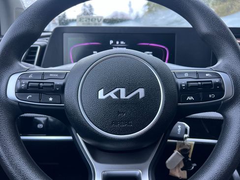 Used 2024 Kia Sportage LX image 22