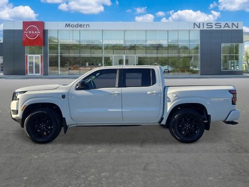 New 2026 Nissan Frontier SV w/ Tow Package AWD/4WD image 2