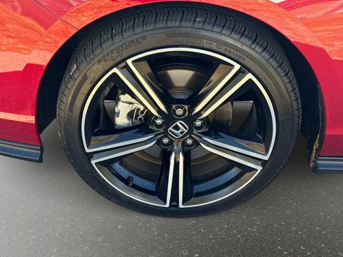 Used 2024 Honda Accord Sport image 9