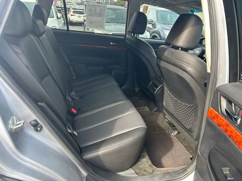 Used 2012 Subaru Outback 2.5i Limited w/ Moonroof Pkg image 18