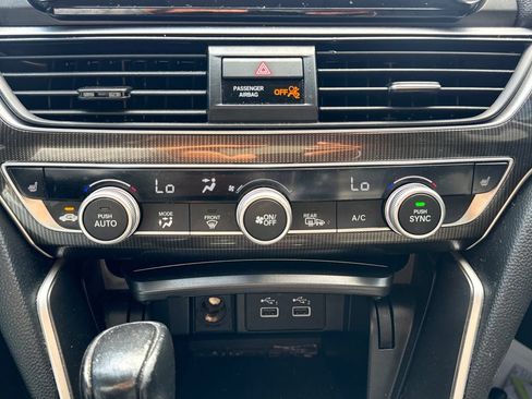 Certified 2021 Honda Accord Sport Special Edition image 24