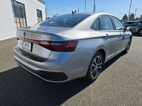 New 2025 Volkswagen Jetta Sport image 4