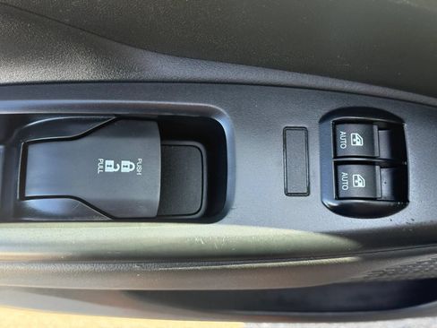 Used 2021 RAM ProMaster City Tradesman SLT FWD image 16