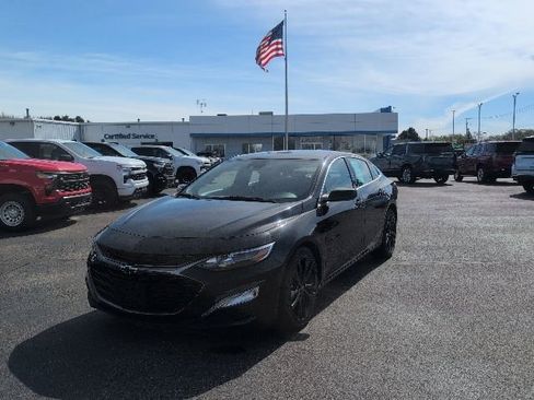 Used 2024 Chevrolet Malibu LT w/ Midnight Edition FWD image 1