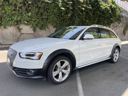 Used 2013 Audi A4 Premium Plus w/ Premium Plus Pkg AWD/4WD image 3