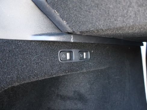 Used 2024 Tesla Model Y Long Range image 20