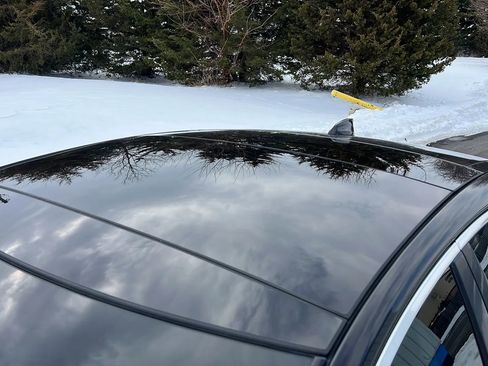 Used 2016 Jaguar XJ Supercharged RWD image 7