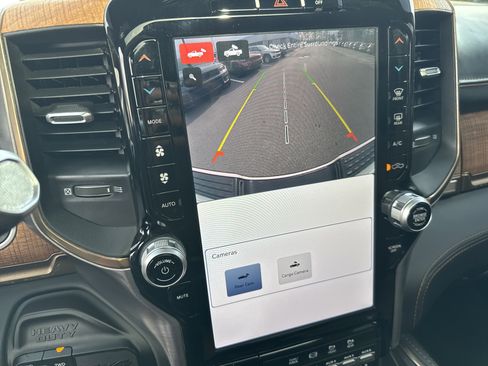 Used 2023 RAM 2500 Limited image 36