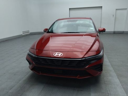 Used 2024 Hyundai Elantra Limited image 15