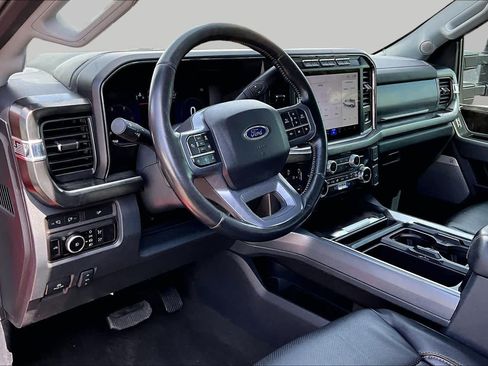 Used 2024 Ford F250 Lariat w/ Lariat Ultimate Package AWD/4WD image 17