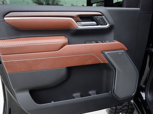 Used 2026 GMC Sierra 3500 Denali Ultimate image 10