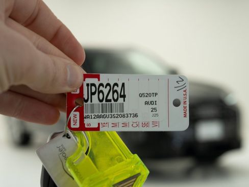 New 2025 Audi Q5 Premium Plus image 26