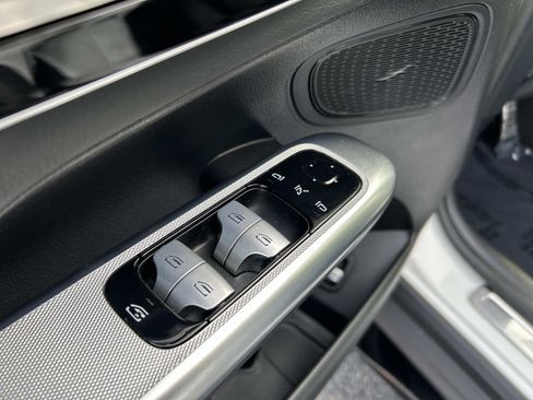 Used 2025 Mercedes-Benz GLC 43 AMG 4MATIC image 19