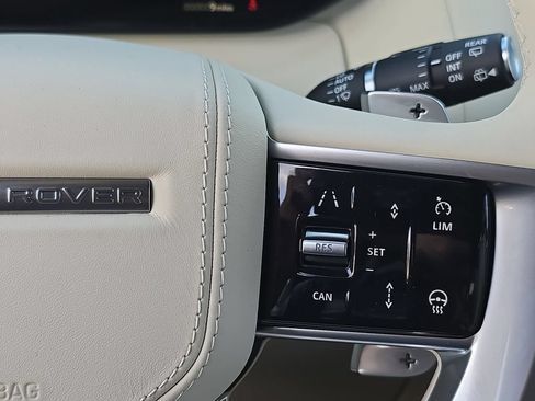 New 2026 Land Rover Range Rover SE AWD/4WD image 19