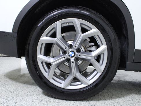 Used 2023 BMW X4 xDrive30i w/ Parking Assistance Package image 10