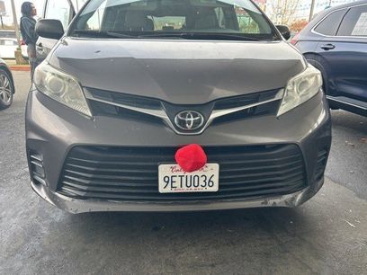 Used 2020 Toyota Sienna LE