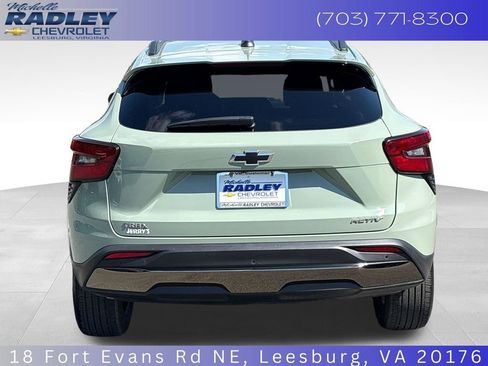 Used 2025 Chevrolet Trax ACTIV w/ Driver Confidence Package FWD image 4