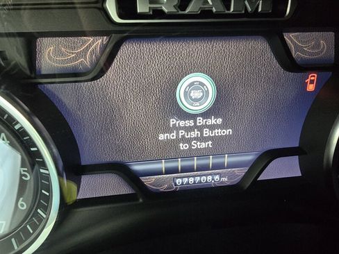 Used 2019 RAM 1500 Laramie AWD/4WD image 35