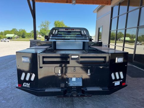 Used 2024 GMC Sierra 3500 Pro AWD/4WD image 10