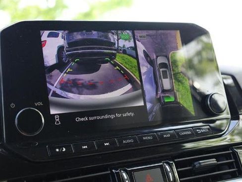 Certified 2025 Nissan Pathfinder SL AWD/4WD image 15