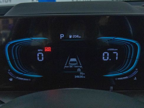 Used 2025 Kia Telluride S AWD/4WD image 16