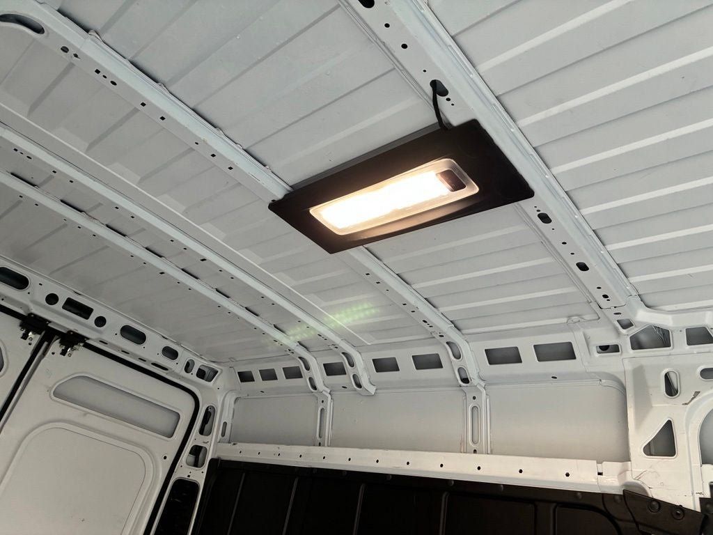 Used 2025 RAM ProMaster 2500 w/ Convenience Group FWD image 12