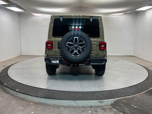 New 2026 Jeep Wrangler Unlimited Sahara w/ Safety Group AWD/4WD image 4