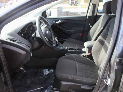 Used 2017 Ford Focus SE image 24