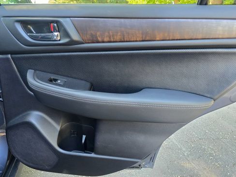 Used 2015 Subaru Outback 3.6R Limited AWD/4WD image 17