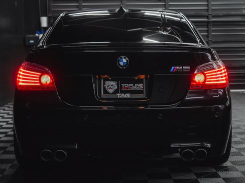Used 2008 BMW M5 RWD image 24