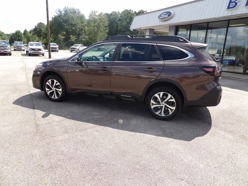 Used 2021 Subaru Outback Limited w/ Popular Package #2 image 3