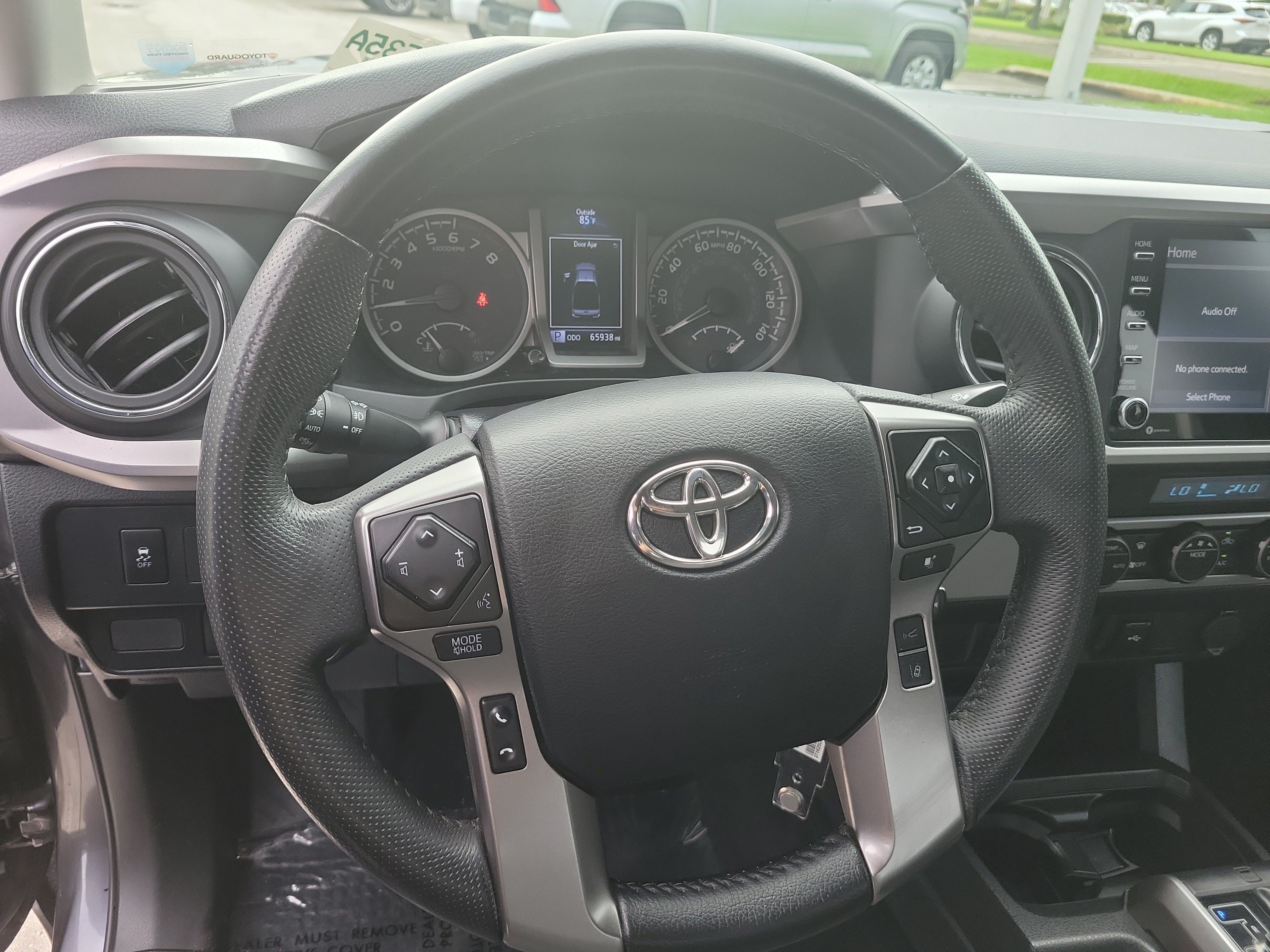 Used 2022 Toyota Tacoma SR5 RWD image 18