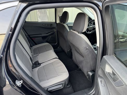 Used 2022 Ford Escape SE w/ Cold Weather Package image 28