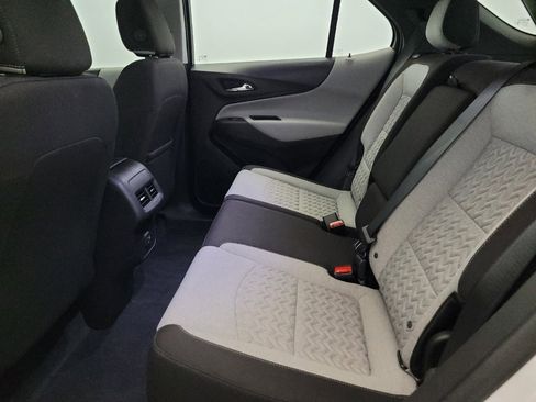 Used 2024 Chevrolet Equinox LS image 18