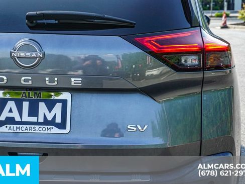 Used 2022 Nissan Rogue SV FWD image 13