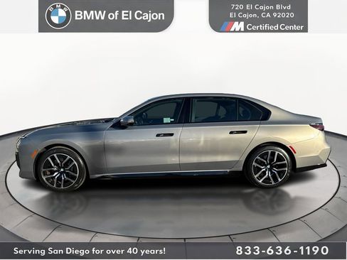 Used 2023 BMW 740i 740i w/ Parking Assistance Package image 8
