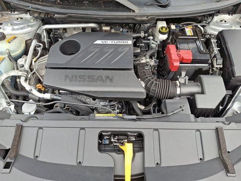 Certified 2022 Nissan Rogue SV w/ SV Premium Package AWD/4WD image 32