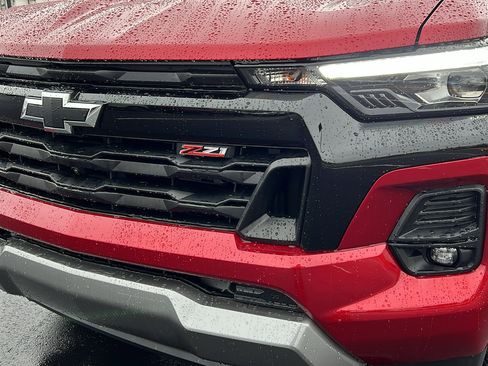 Certified 2024 Chevrolet Colorado Z71 w/ Z71 Convenience Package 2 image 9