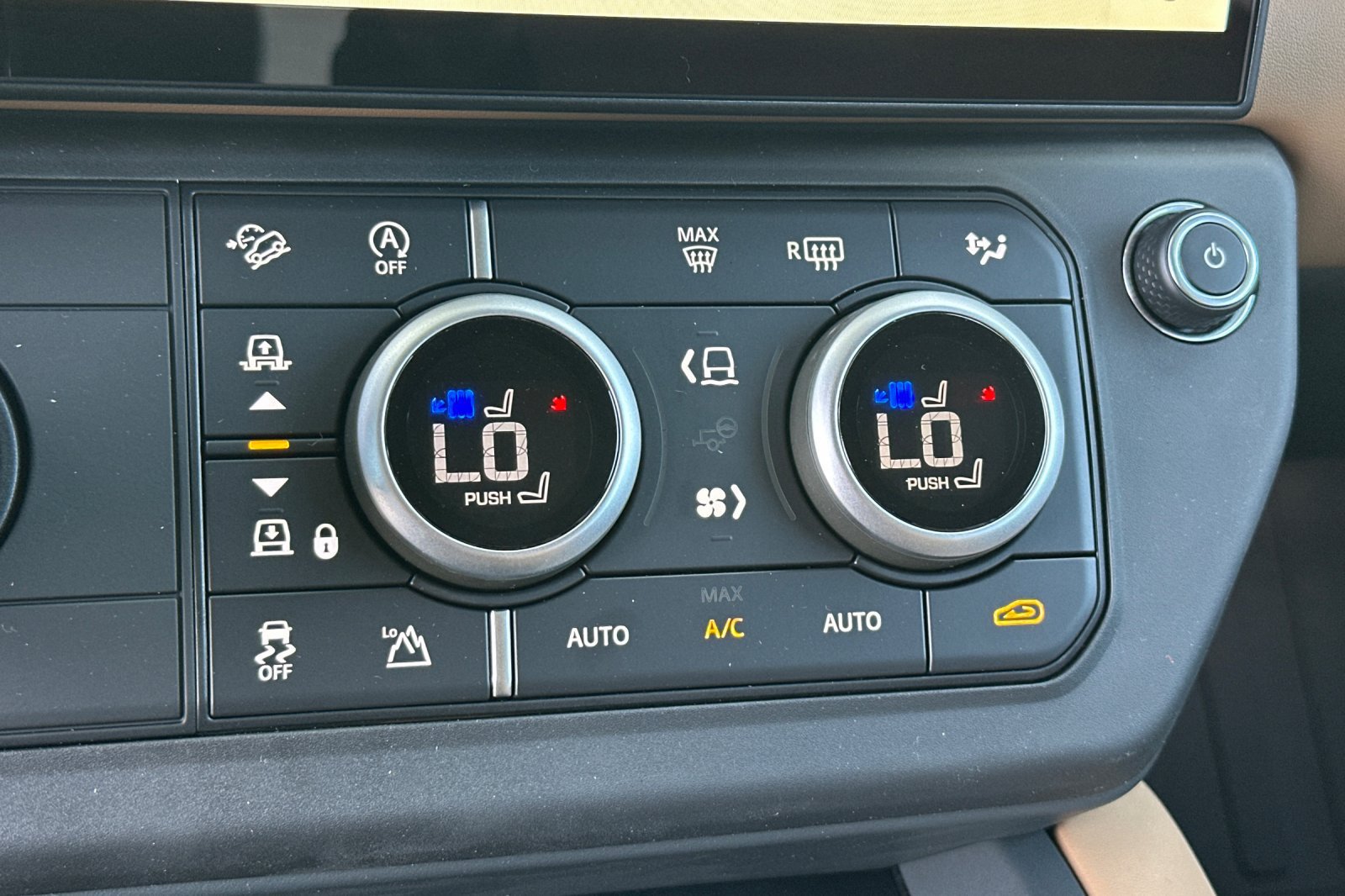 New 2026 Land Rover Defender 110 S AWD/4WD image 20