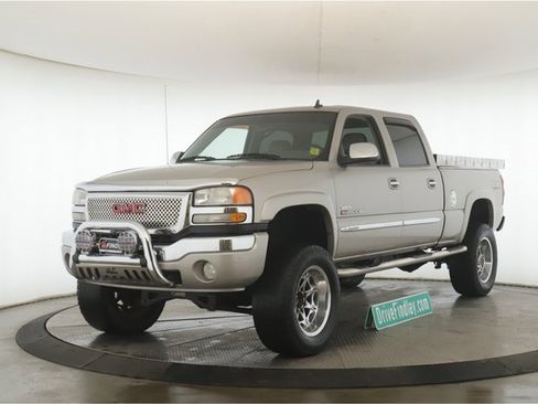 Used 2006 GMC Sierra 2500 SLT w/ Heavy-Duty Power Package image 10