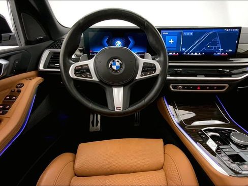 Certified 2024 BMW X5 xDrive40i w/ M Sport Package AWD/4WD image 4