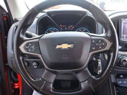 Used 2017 Chevrolet Colorado Z71 AWD/4WD image 21