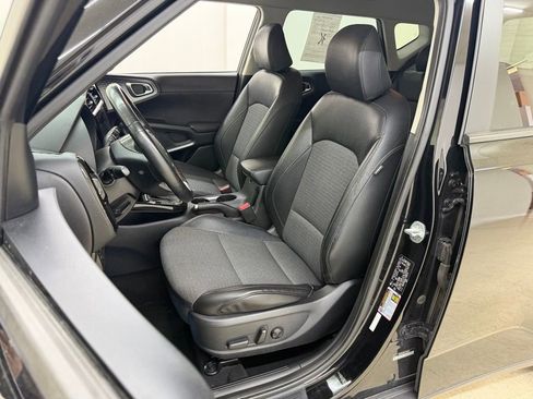 Used 2020 Kia Soul EX FWD image 17